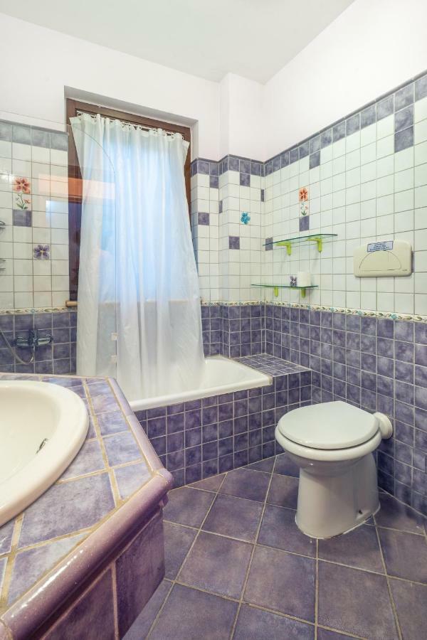 Il Bacio E La Nocciola Bed & Breakfast Labico Exterior photo